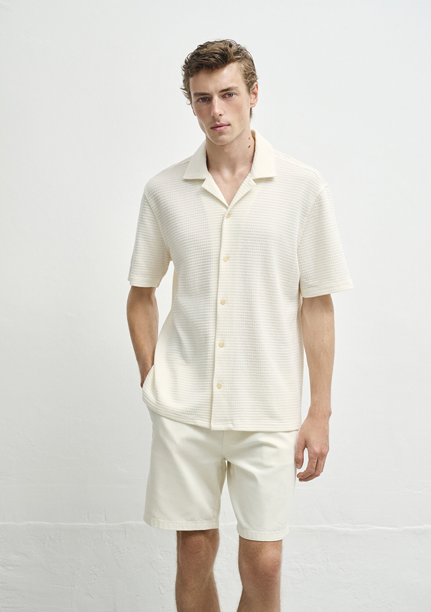  Mavi Dokulu Ekru Gömlek Regular Fit / Normal Kesim 0211596-70058