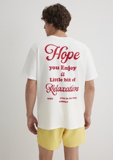  Mavi Feeling Chilled Baskılı Ekru Tişört Loose Fit / Bol Rahat Kesim 0612666-70057