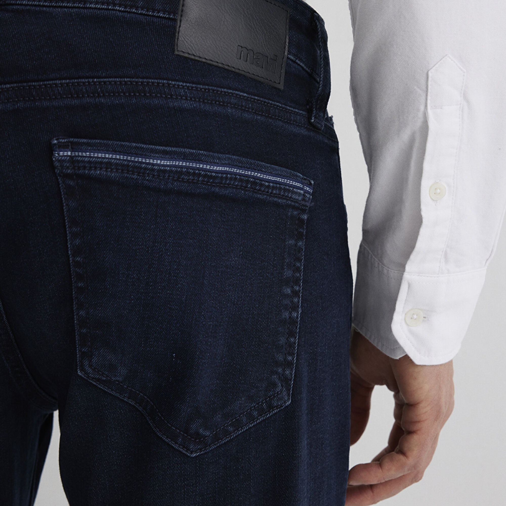 Mavi Marcus Premium Blue Mürekkep Mavisi Jean Pantolon 0035187841