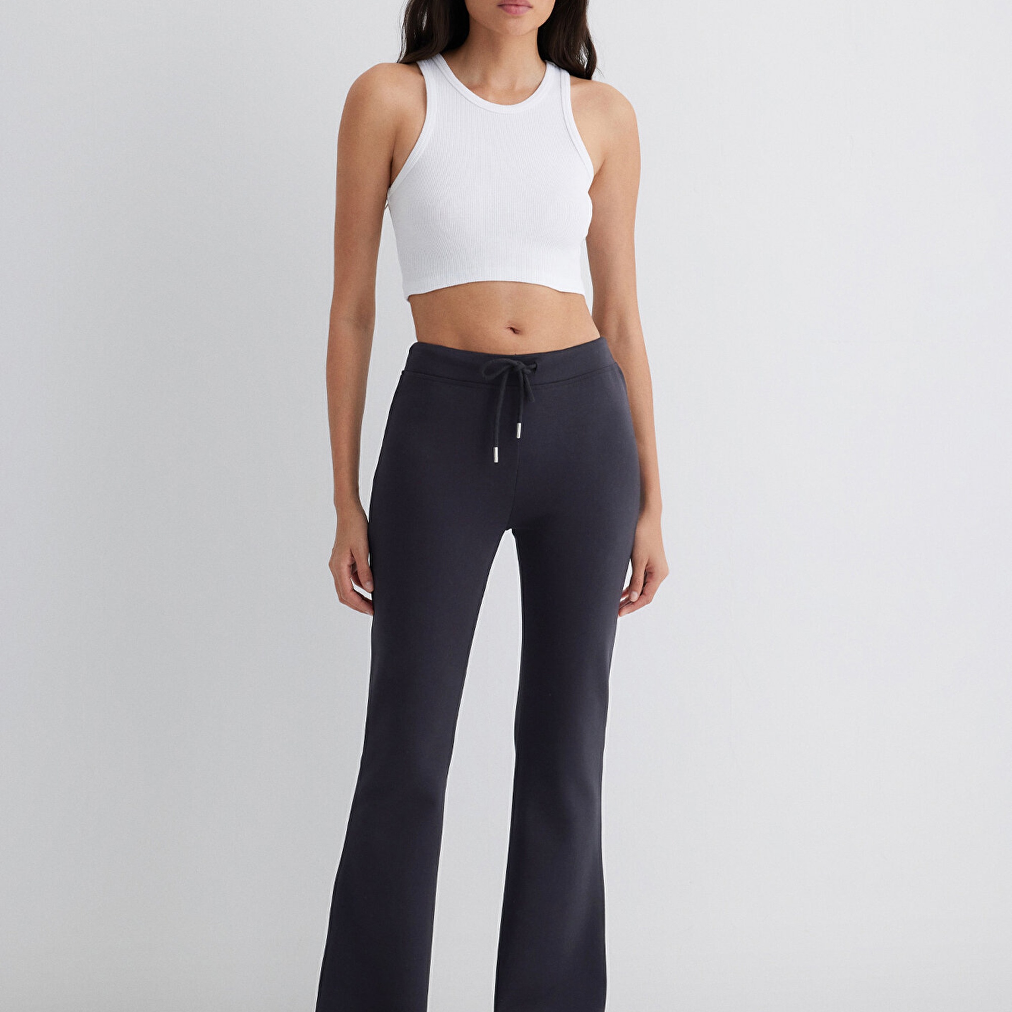 Mavi İspanyol Paça Siyah İnterlok Eşofman Altı 1011077-900