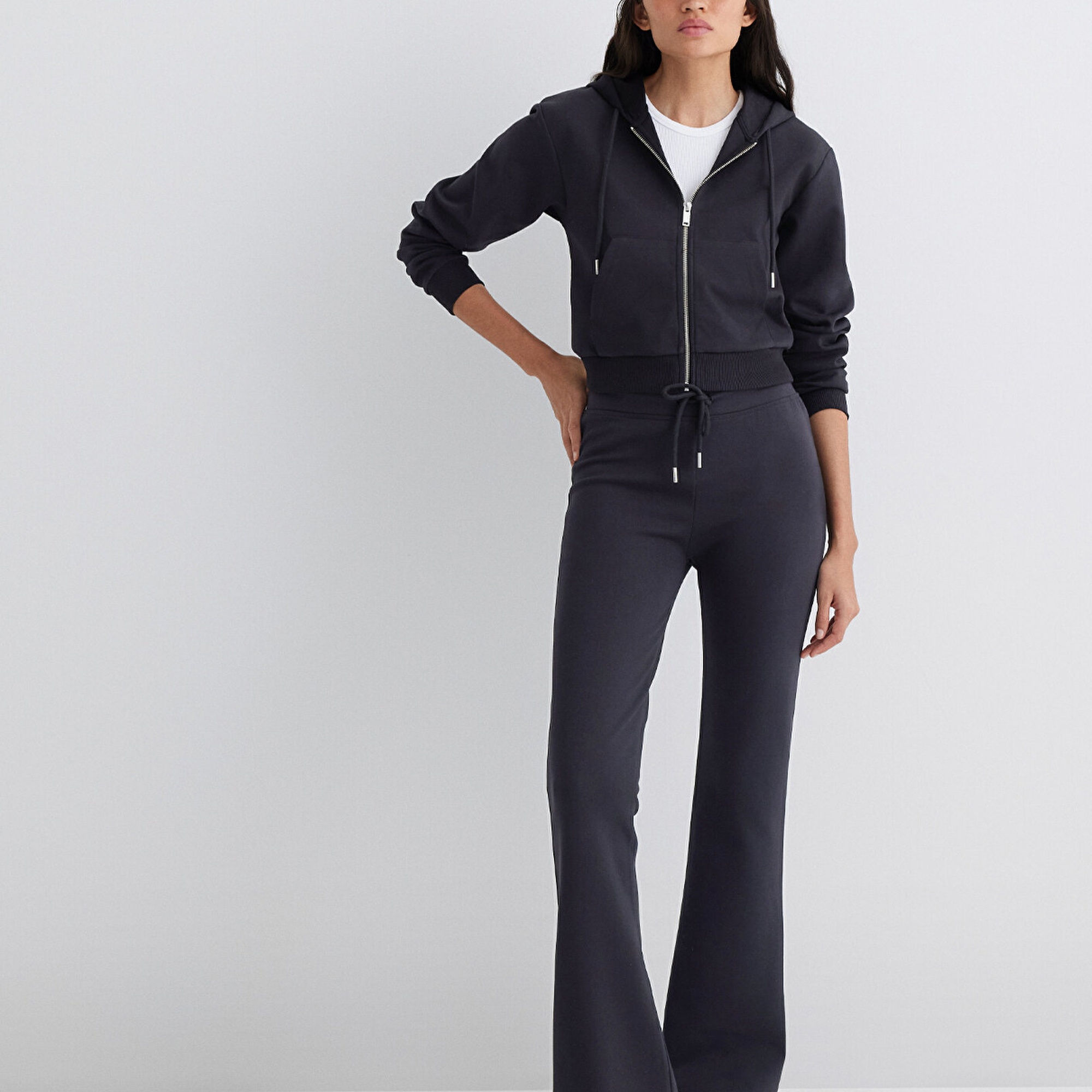 Mavi İspanyol Paça Siyah İnterlok Eşofman Altı 1011077-900