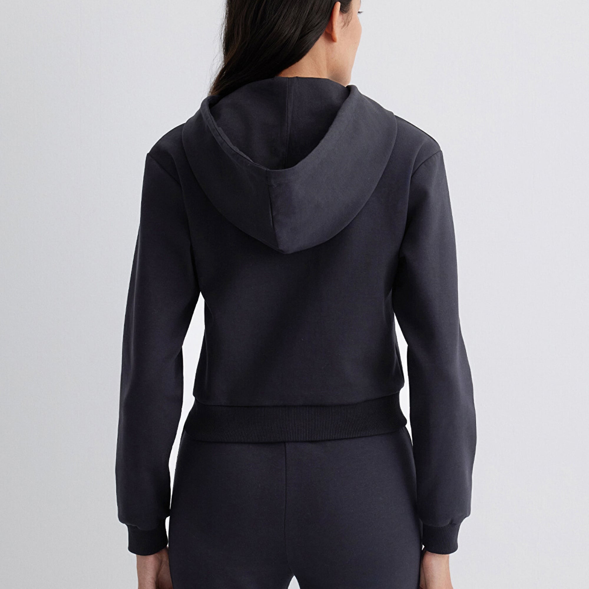 Mavi Kapüşonlu Siyah İnterlok Sweatshirt 1S10424-900