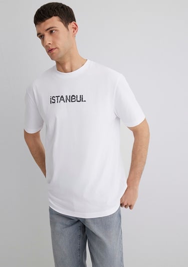 Mavi İstanbul Baskılı Beyaz Tişört Loose Fit / Bol Rahat Kesim 0612993-620