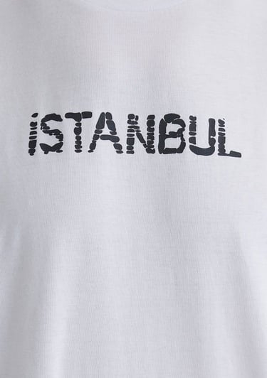  Mavi İstanbul Baskılı Beyaz Tişört Loose Fit / Bol Rahat Kesim 0612993-620