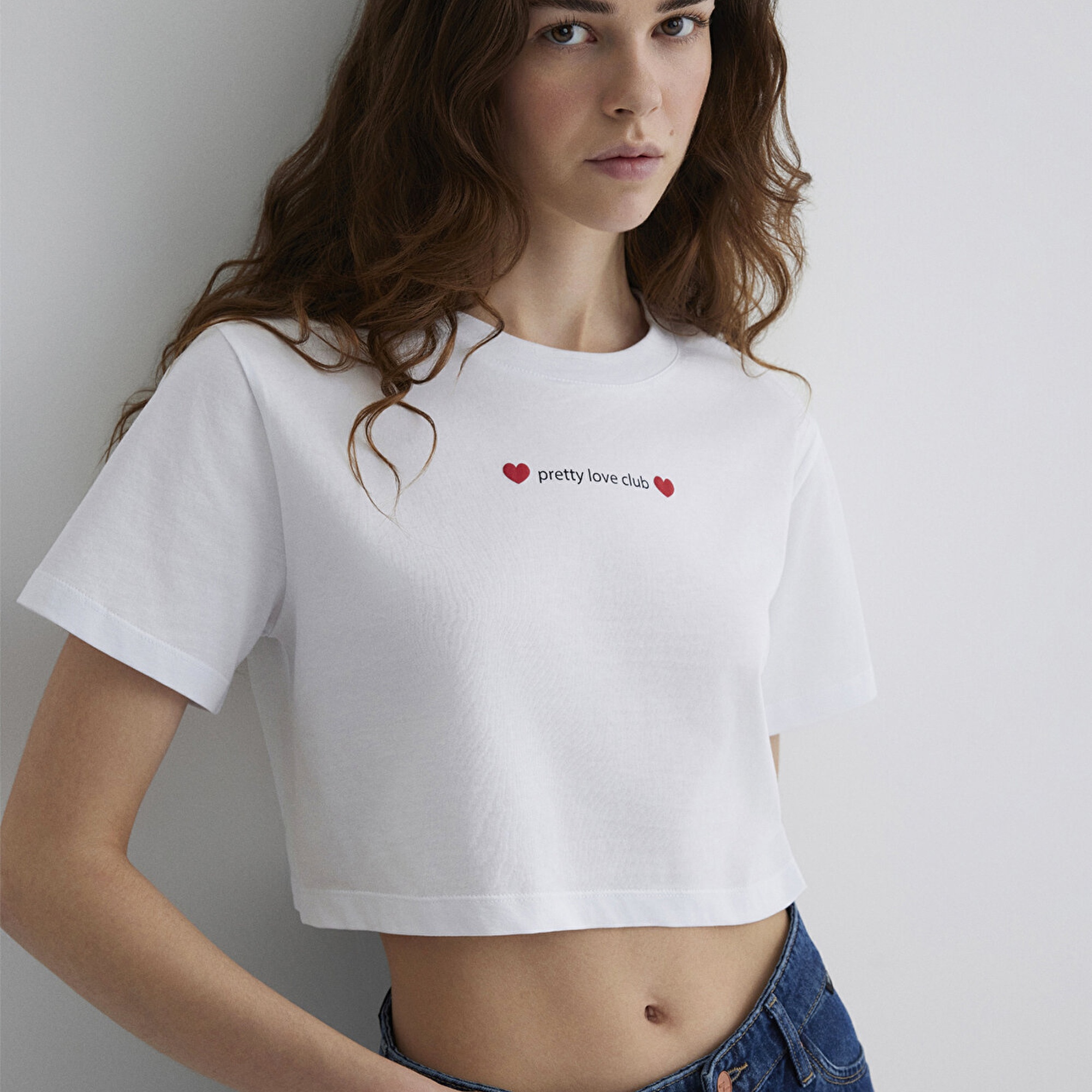 Mavi Baskılı Beyaz Crop Tişört Regular Fit / Normal Kesim 1613208-620