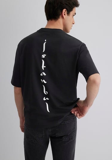  Mavi İstanbul Baskılı Siyah Tişört Relaxed Fit / Rahat Kesim 0612999-900