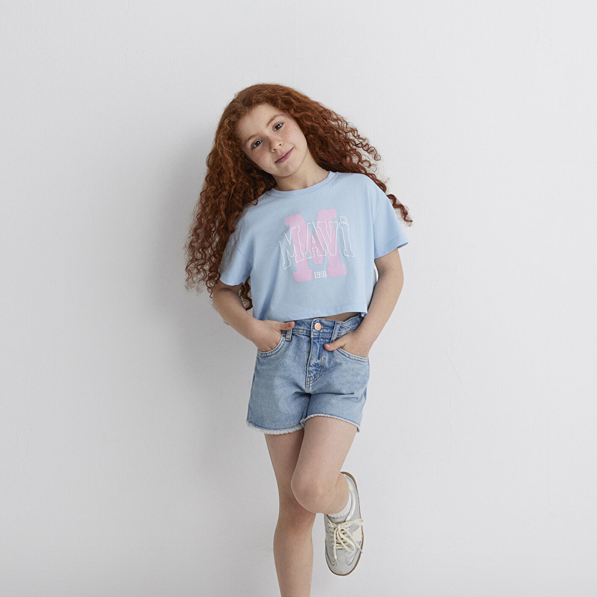 Mavi M Logo Baskılı Mavi Tişört Loose Fit / Bol Rahat Kesim 7610276-80213