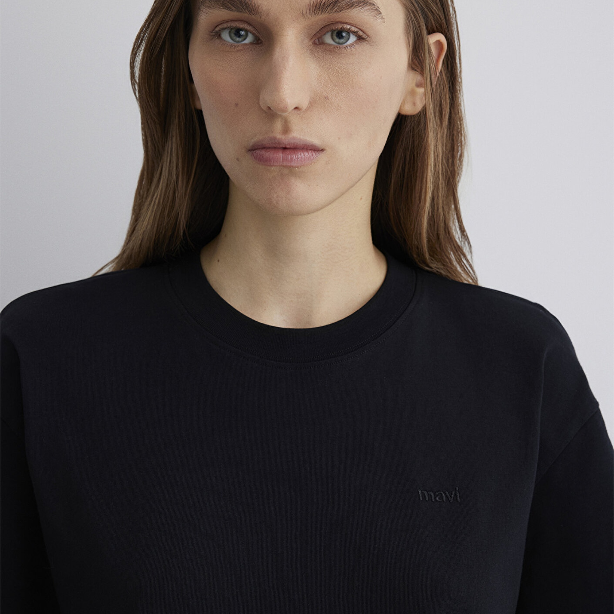 Mavi Mavi Nakışlı Siyah Basic Tişört Loose Fit / Bol Rahat Kesim 1613225-900