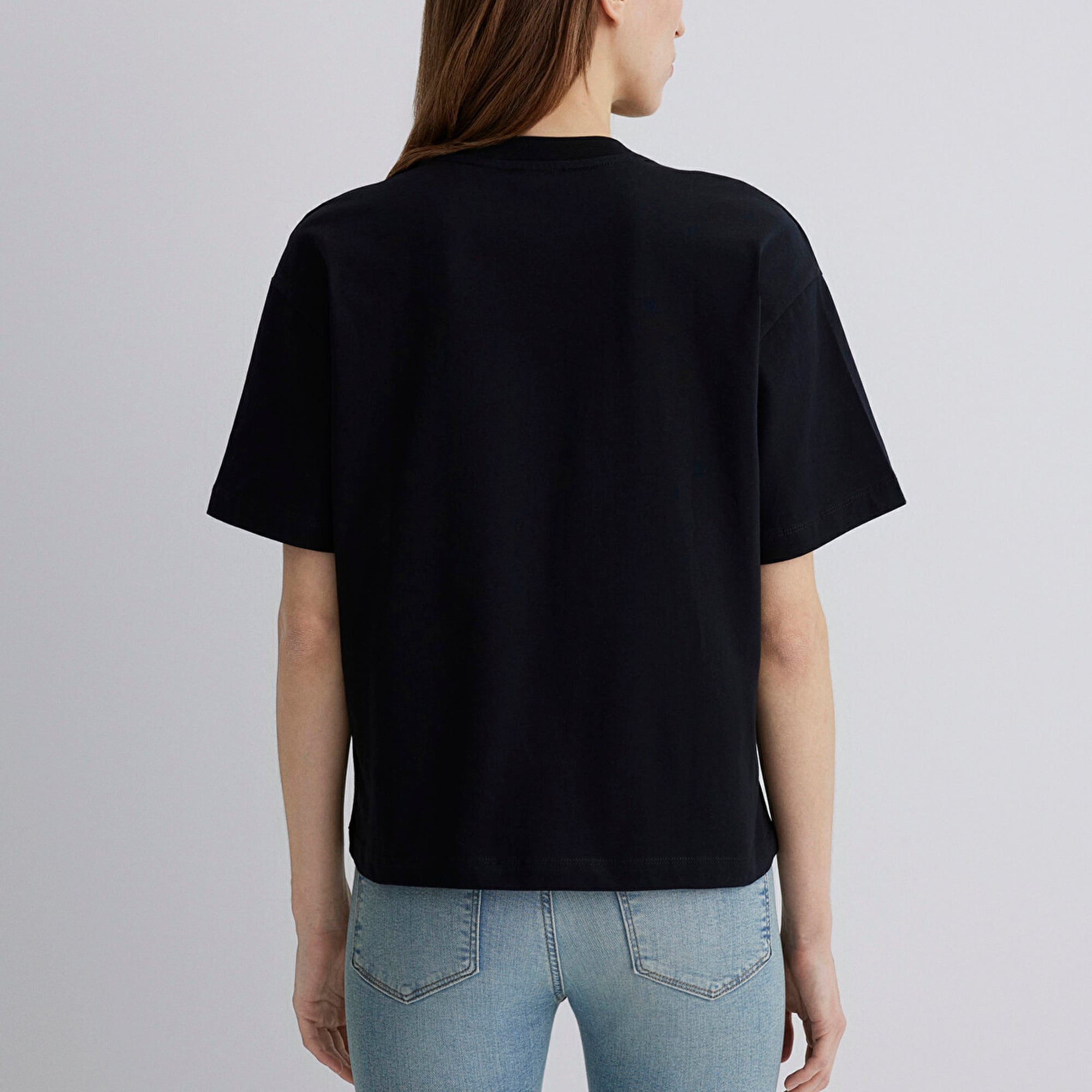 Mavi Mavi Nakışlı Siyah Basic Tişört Loose Fit / Bol Rahat Kesim 1613225-900