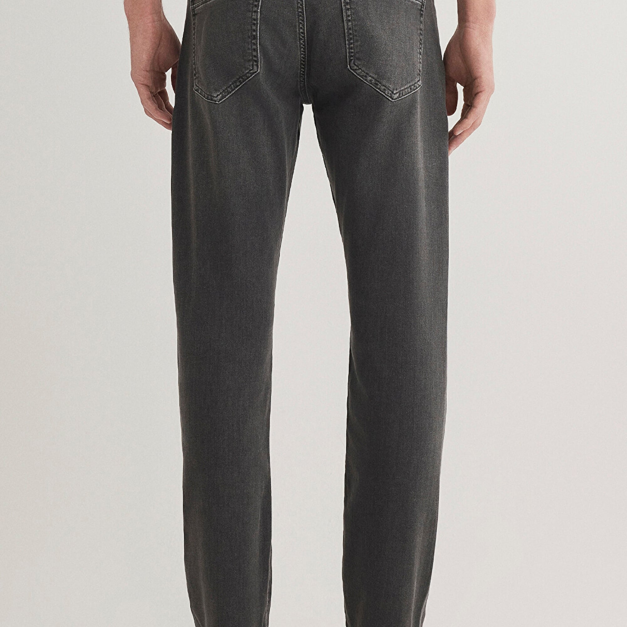 Mavi Marcus Sporty Koyu Gri Jean Pantolon 0035189134