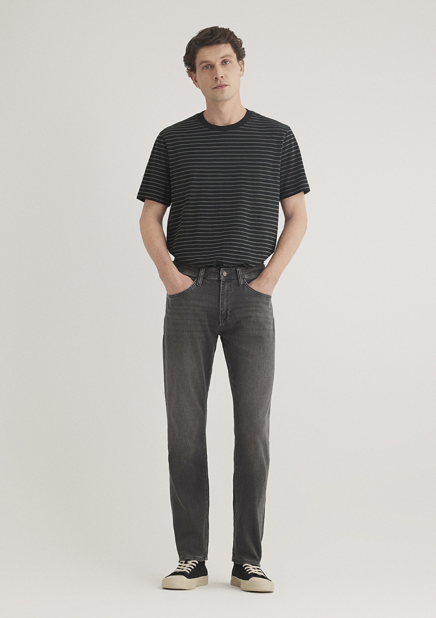  Mavi Marcus Sporty Koyu Gri Jean Pantolon 0035189134