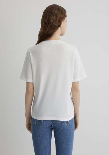  Mavi Çiçek Baskılı Ekru Tişört Regular Fit / Normal Kesim 1613494-70057