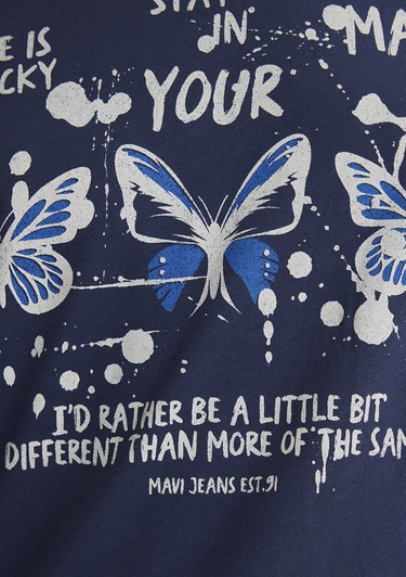  Mavi Kelebek Baskılı Lacivert Tişört Semi Slim Fit / Yarı Dar Kesim 1613491-70487
