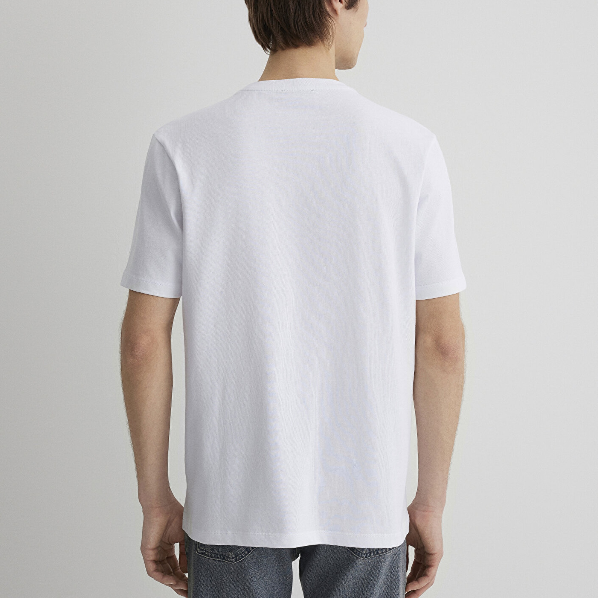 Mavi Mavi Black Nakışlı Beyaz Tişört Regular Fit / Normal Kesim 0612644-620