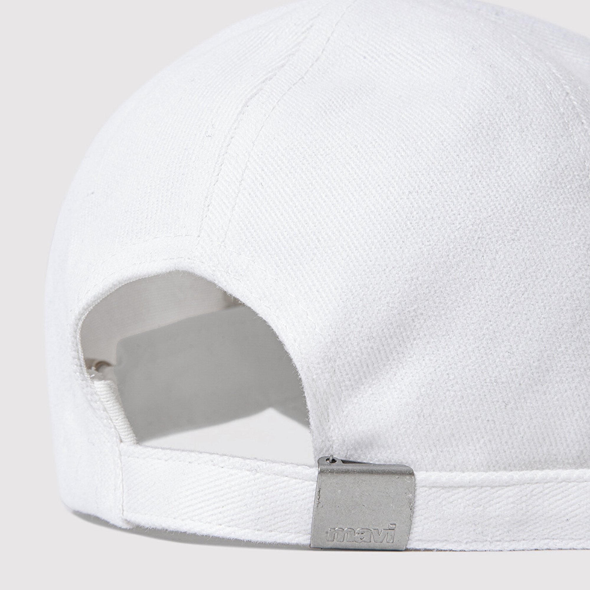 Mavi M Nakışlı Beyaz Şapka 1913303-620