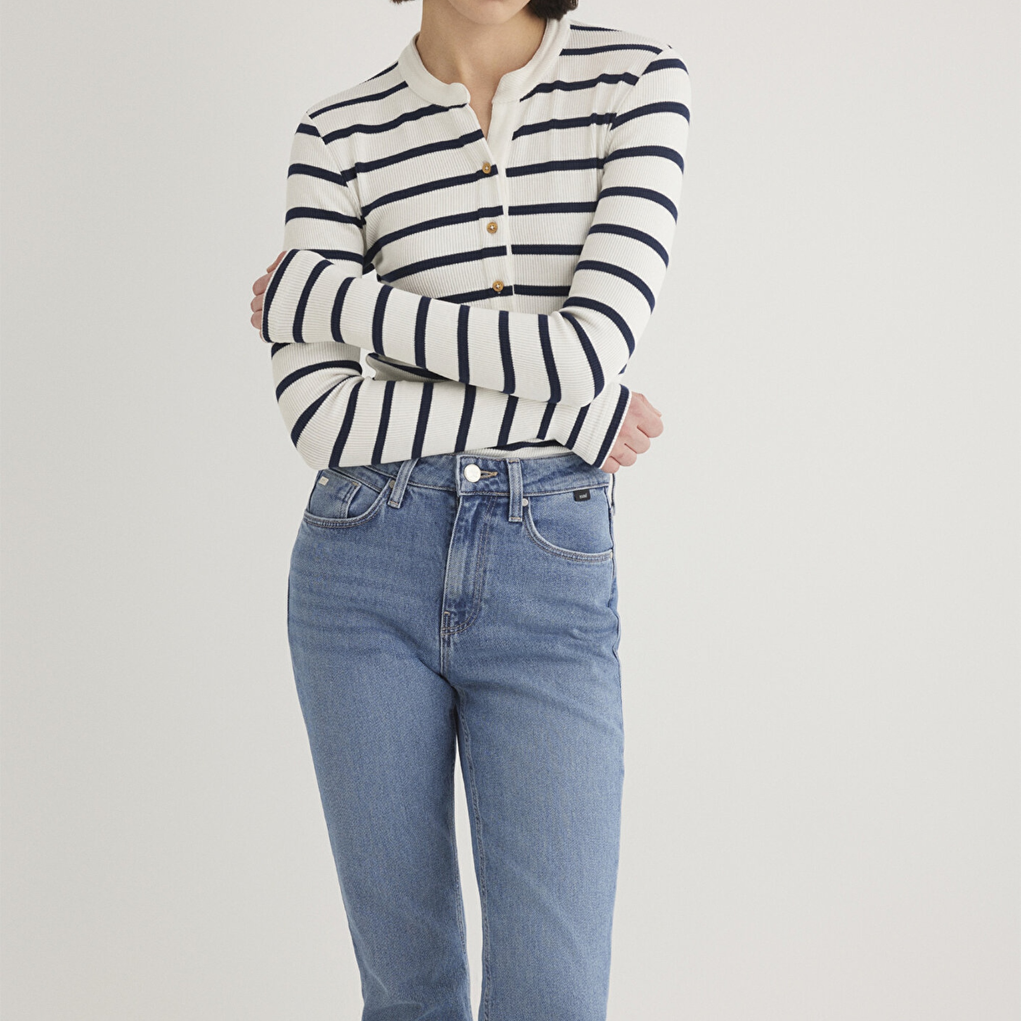 Mavi Düğme Detaylı Çizgili Tişört Fitted / Vücuda Oturan Kesim 1612915-86625