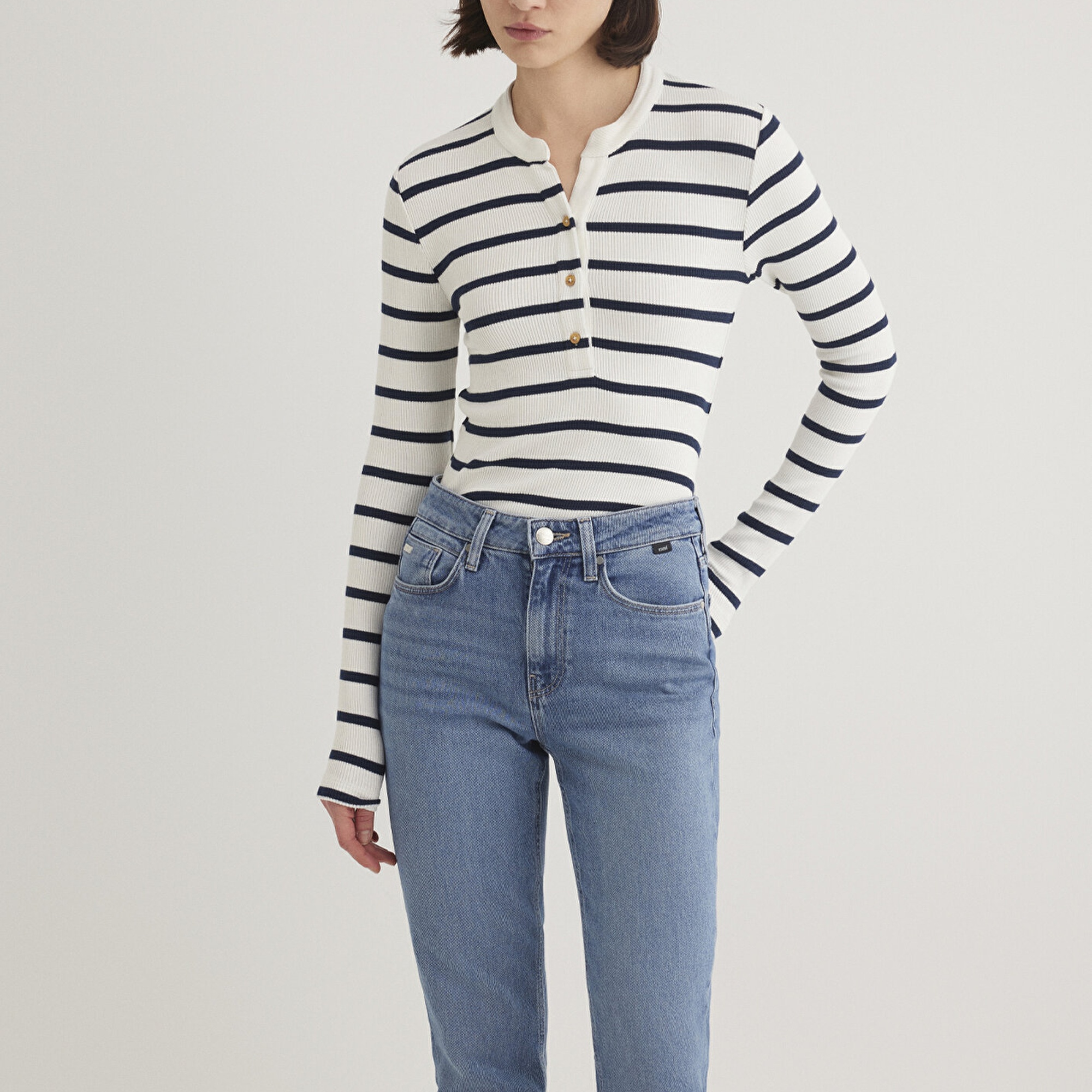 Mavi Düğme Detaylı Çizgili Tişört Fitted / Vücuda Oturan Kesim 1612915-86625