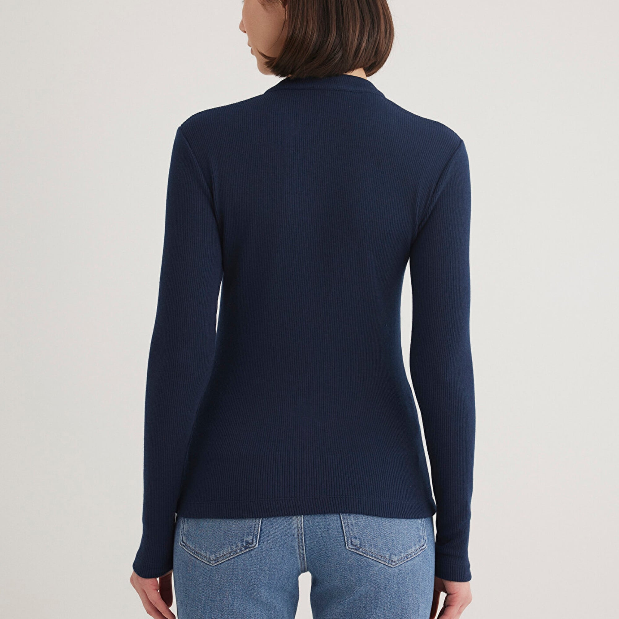 Mavi Düğme Detaylı Lacivert Tişört Fitted / Vücuda Oturan Kesim 1612915-82318