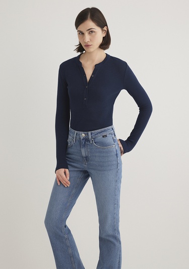  Mavi Düğme Detaylı Lacivert Tişört Fitted / Vücuda Oturan Kesim 1612915-82318