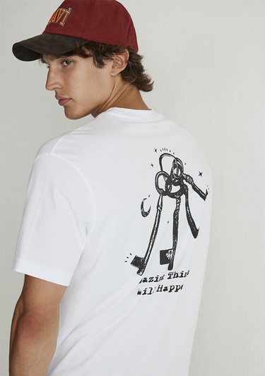  Mavi Sırt Baskılı Beyaz Tişört Loose Fit / Bol Rahat Kesim 0612456-620