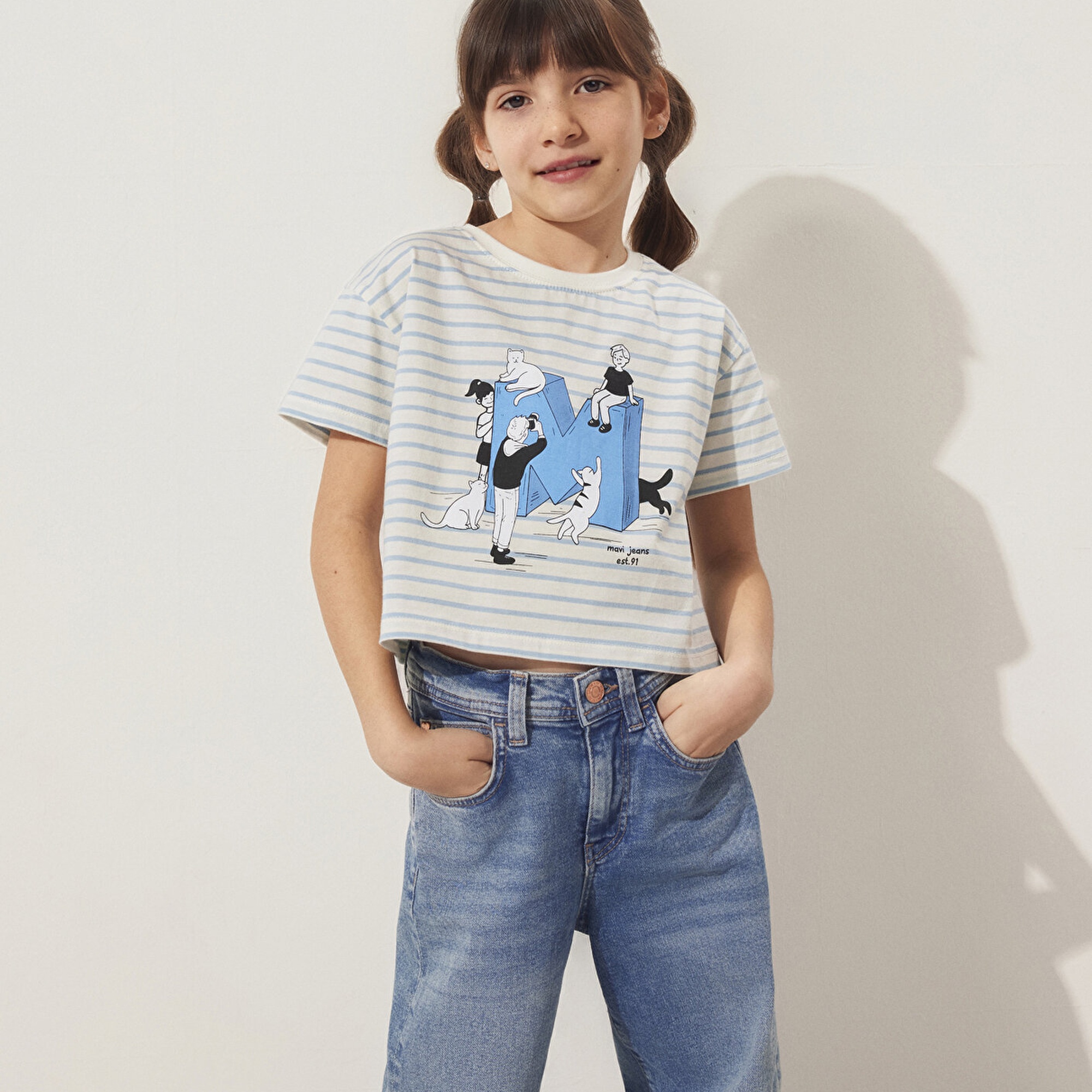 Mavi M Logo Baskılı Mavi Çizgili Tişört Loose Fit / Bol Rahat Kesim 7610285-83766