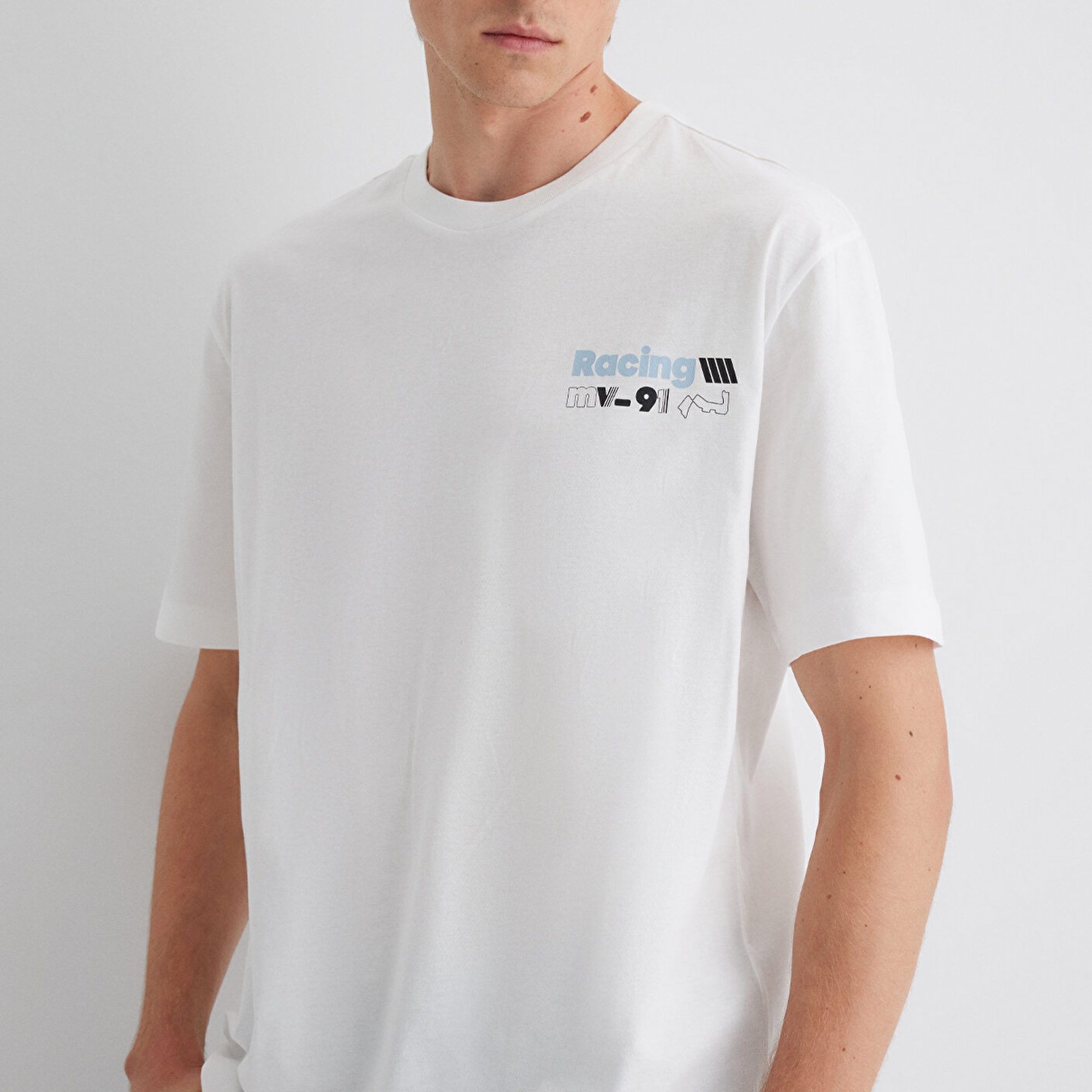 Mavi Baskılı Ekru Tişört Loose Fit / Bol Rahat Kesim 0613033-70057