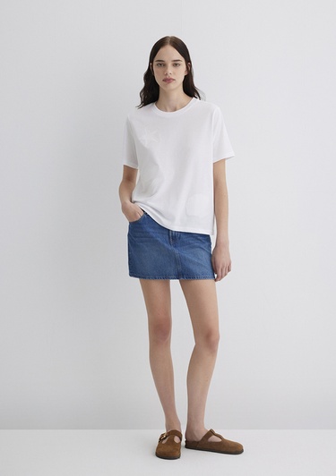  Mavi Nakış Detaylı Beyaz Tişört Loose Fit / Bol Rahat Kesim 1613432-620