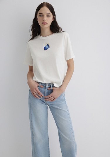  Mavi Nazar Boncuğu Baskılı Beyaz Tişört Regular Fit / Normal Kesim 1613444-70057