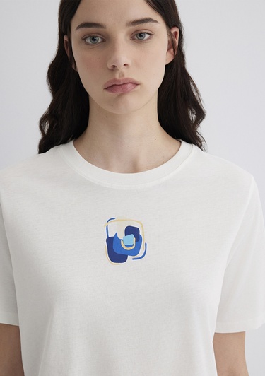  Mavi Nazar Boncuğu Baskılı Beyaz Tişört Regular Fit / Normal Kesim 1613444-70057