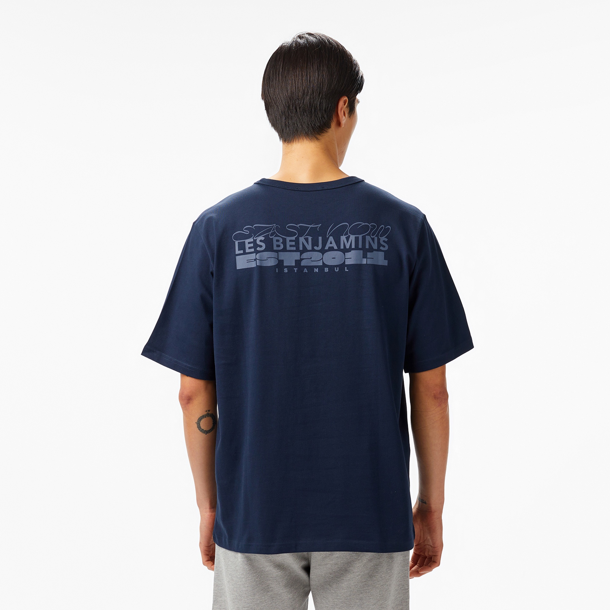 Les Benjamins 413 East Now Erkek Lacivert T-Shirt