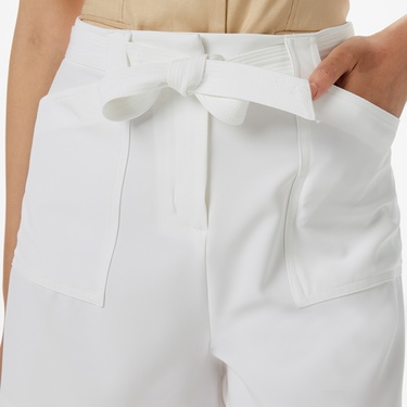  Guess New Valentina Short  Kadın Beyaz Şort