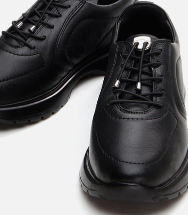  Kadın Deri Siyah Spor Ayakkabı