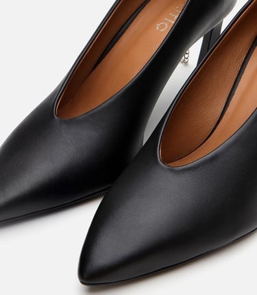  Kadın Deri Siyah Zincir Detaylı Stiletto