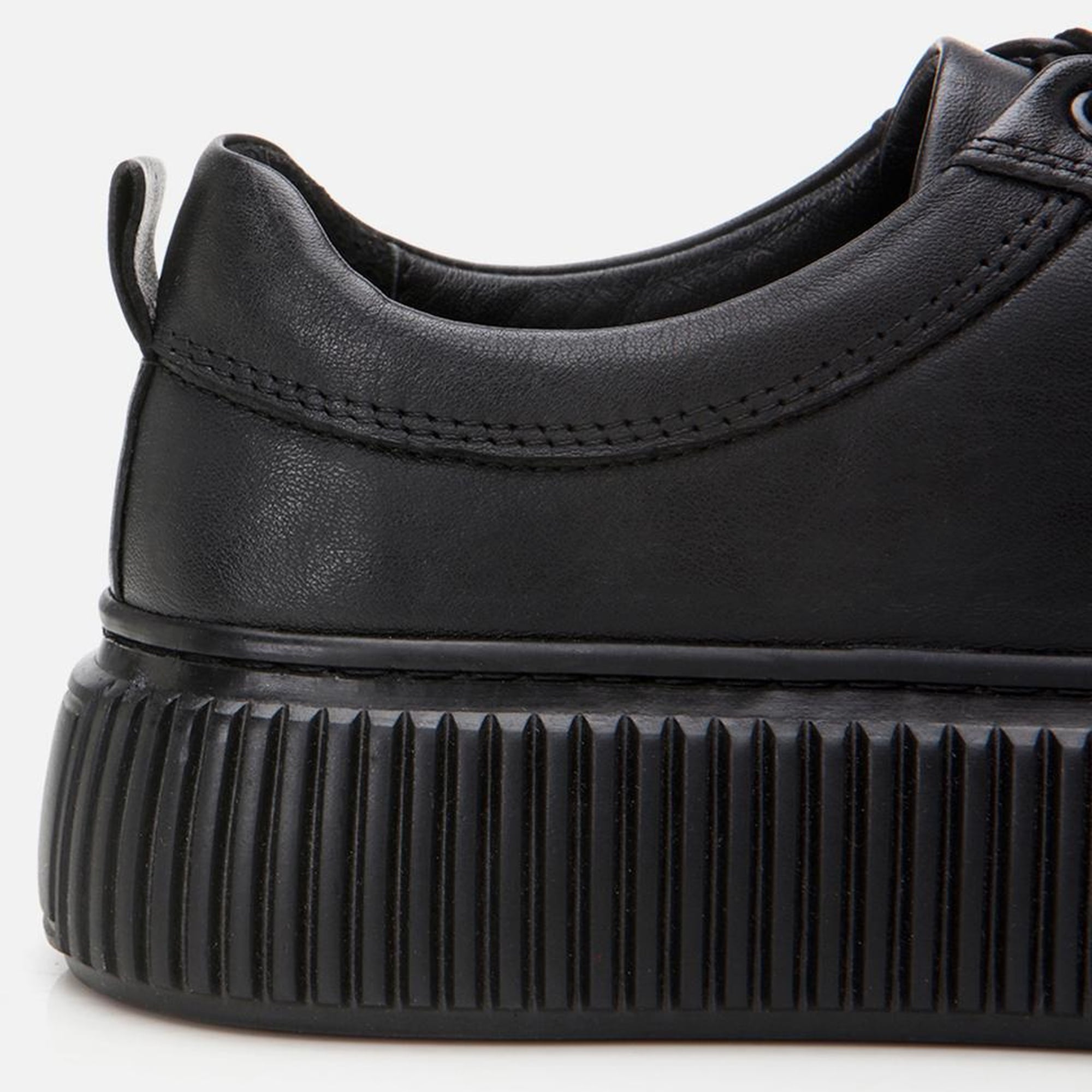 Kadın Deri Siyah Kalın Tabanlı Spor Ayakkabı