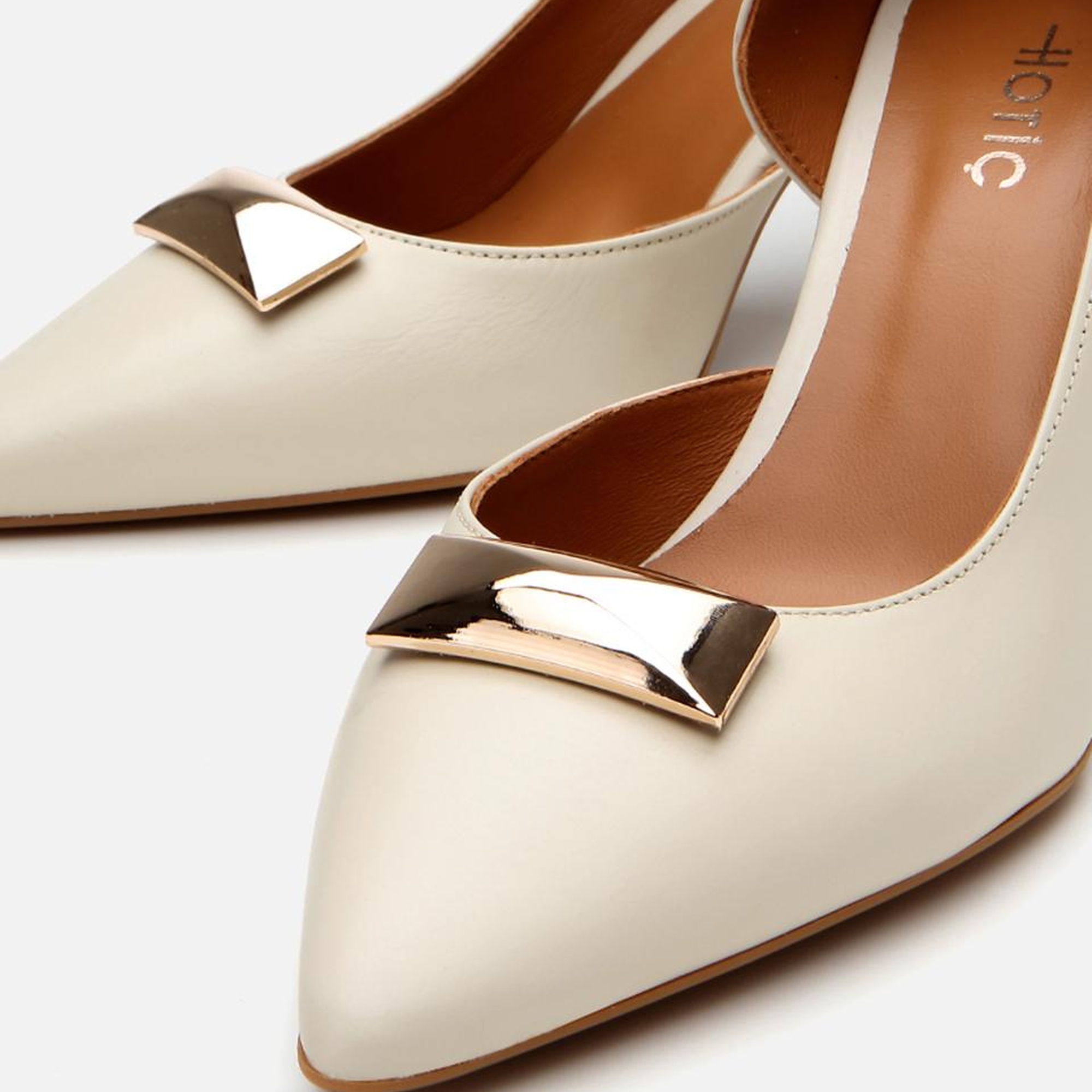 Kadın Deri Ekru Tokalı Stiletto