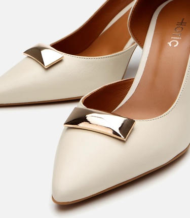  Kadın Deri Ekru Tokalı Stiletto
