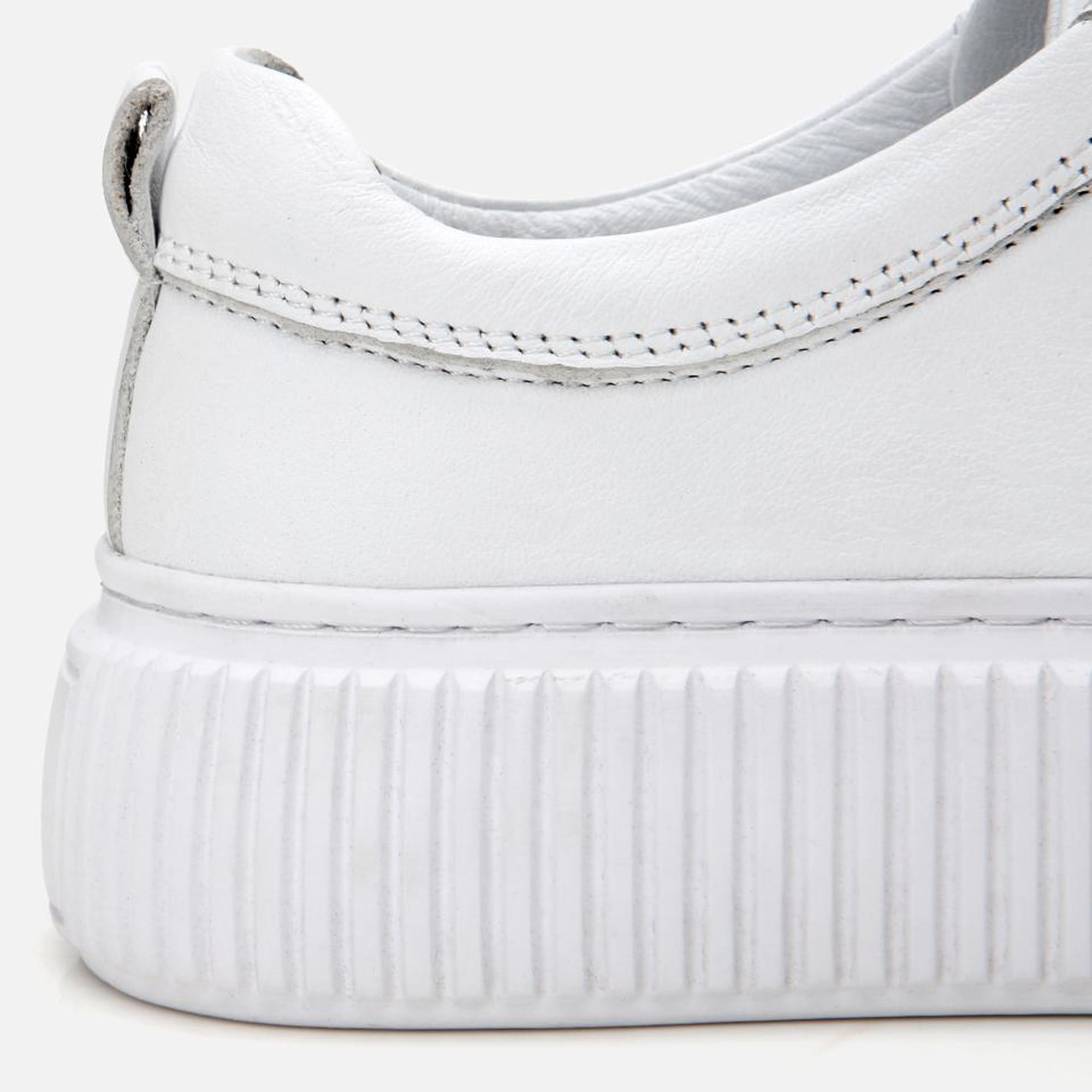 Kadın Deri Beyaz Kalın Tabanlı Spor Ayakkabı