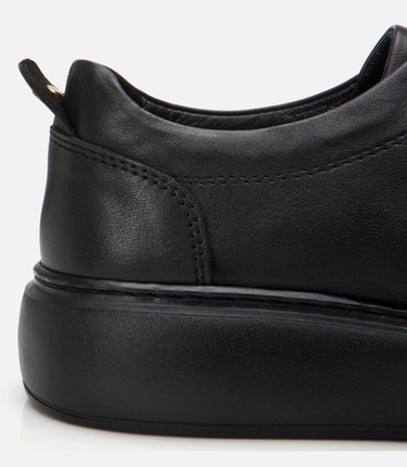  Kadın Deri Siyah Kalın Tabanlı Spor Ayakkabı