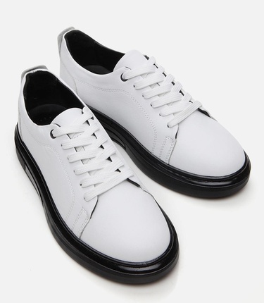  Kadın Deri Beyaz Spor Ayakkabı