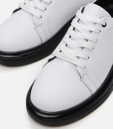  Kadın Deri Beyaz Spor Ayakkabı