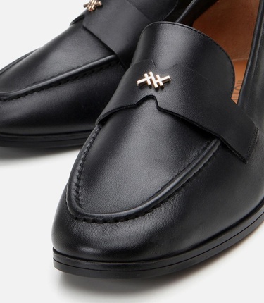  Kadın Deri Siyah Esnek Tabanlı Klasik Loafer