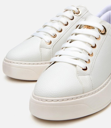  Kadın Beyaz Taban Detaylı Spor Ayakkabı