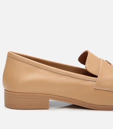  Kadın Deri Bej Esnek Tabanlı Klasik Loafer