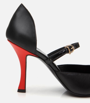  Kadın Rugan Deri Kemerli Stiletto