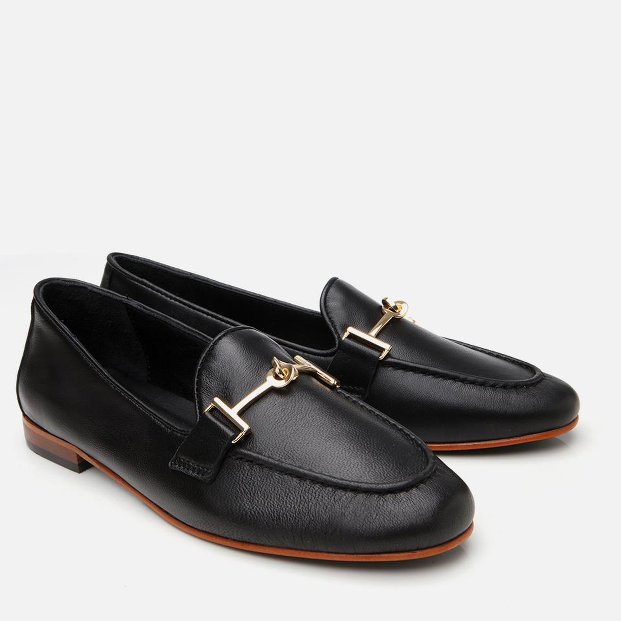 Kadın Deri Siyah Tokalı Klasik Loafer