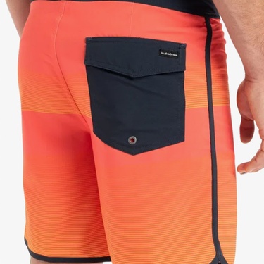  Quiksilver Surfsilk Scallop 18 Erkek Turuncu Deniz Şortu