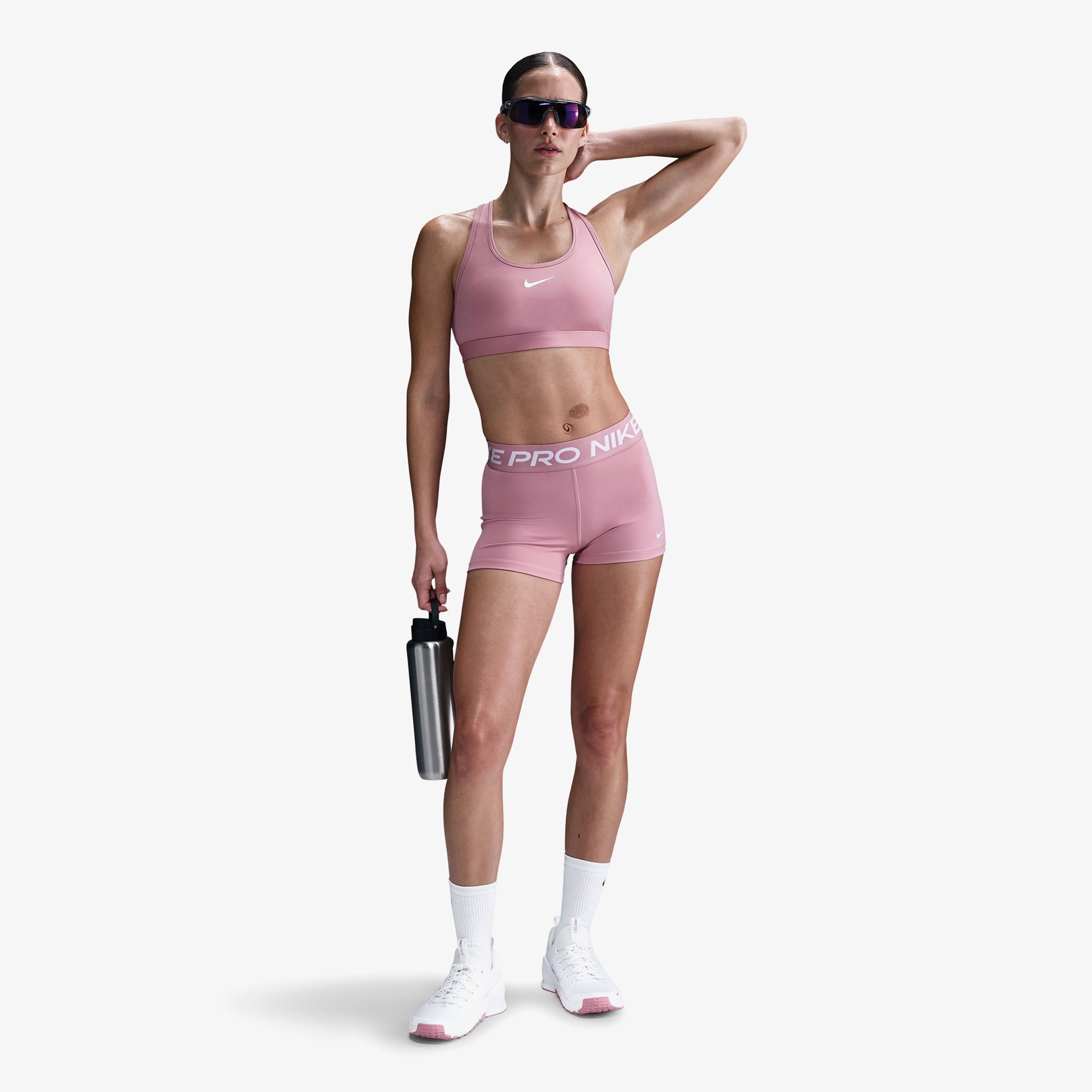 Nike Pro 365 8 cm Kadın Pembe Şort