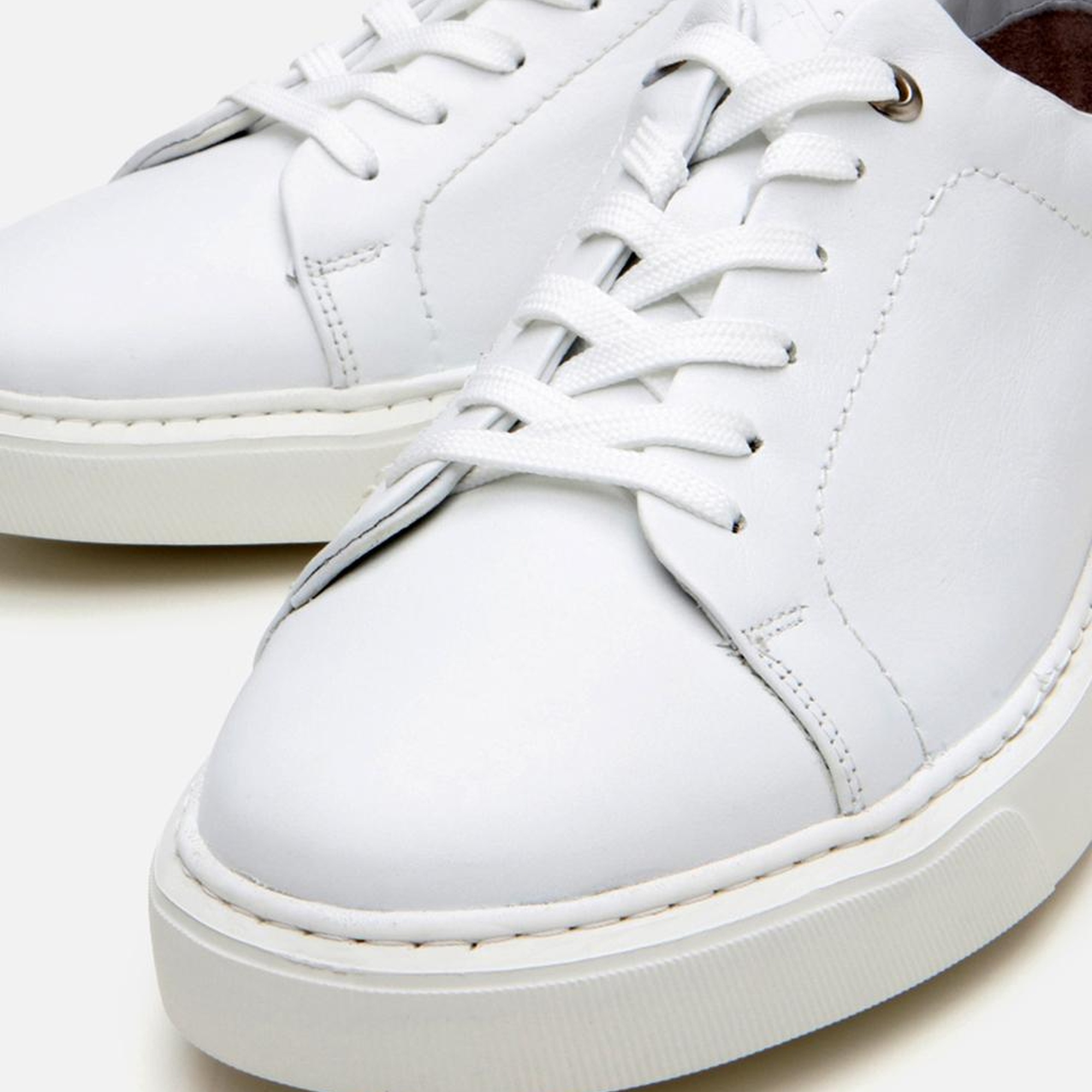 Erkek Deri Beyaz Ultra Hafif Tabanlı Spor Ayakkabı