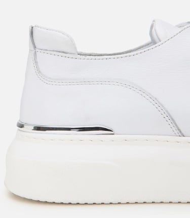  Erkek Deri Beyaz Toka Detaylı Spor Ayakkabı