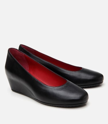  Kadın Deri Siyah Dolgu Topuklu Ayakkabı